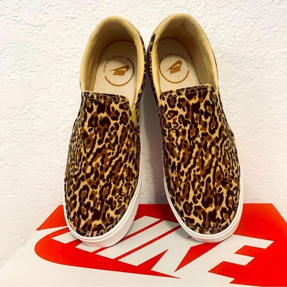 Nike Court Legacy 'Leopard' Women Sz 7.5 Slip-on Sneakers - Picture 1 of 9